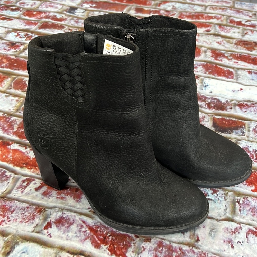 * Timberland black waterproof heeled ankle boots - Picture 2 of 7